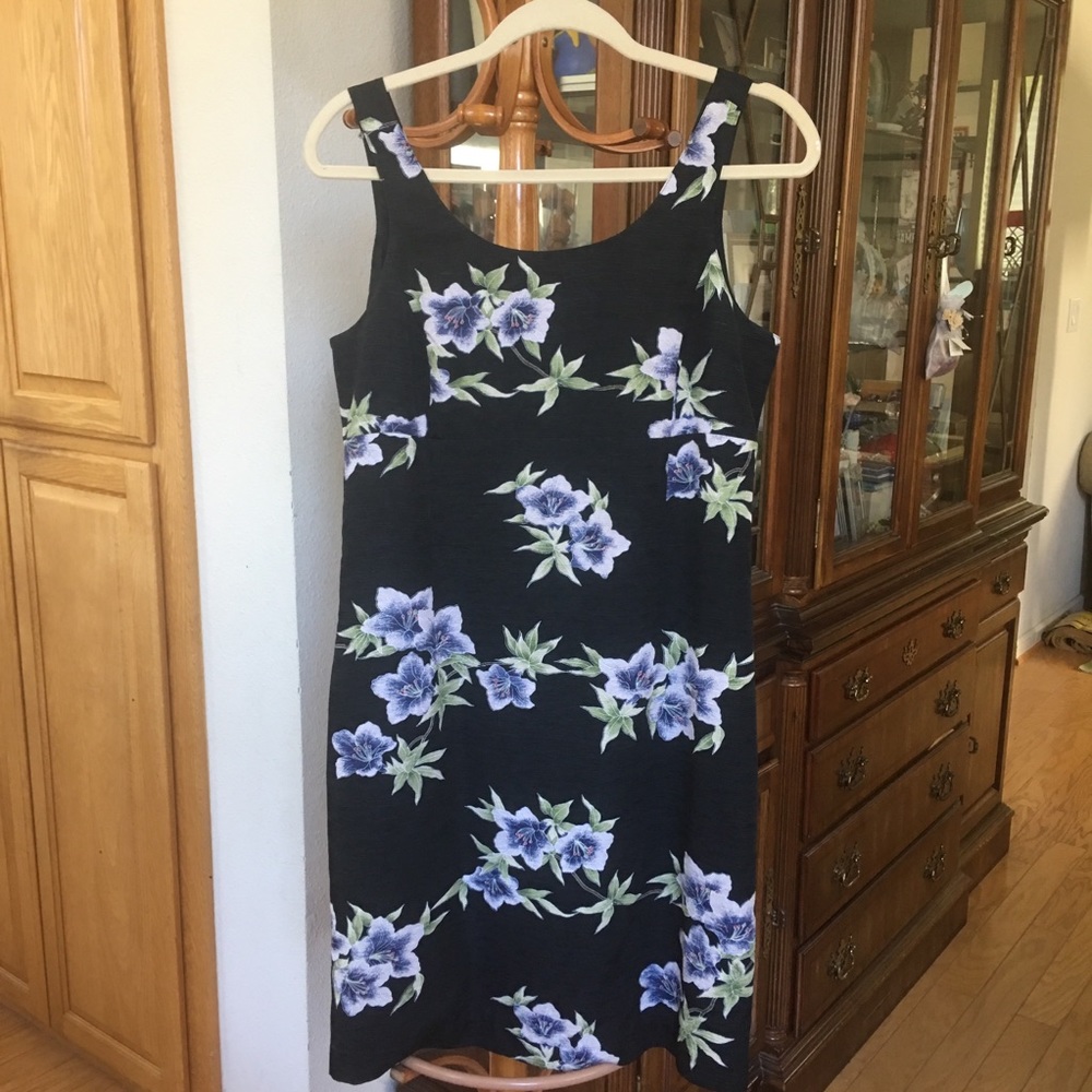 Tommy Bahama 100% Silk Floral Dress. Size10z